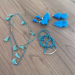 Kendra Scott Set (Earrings, necklace, bracelet set)